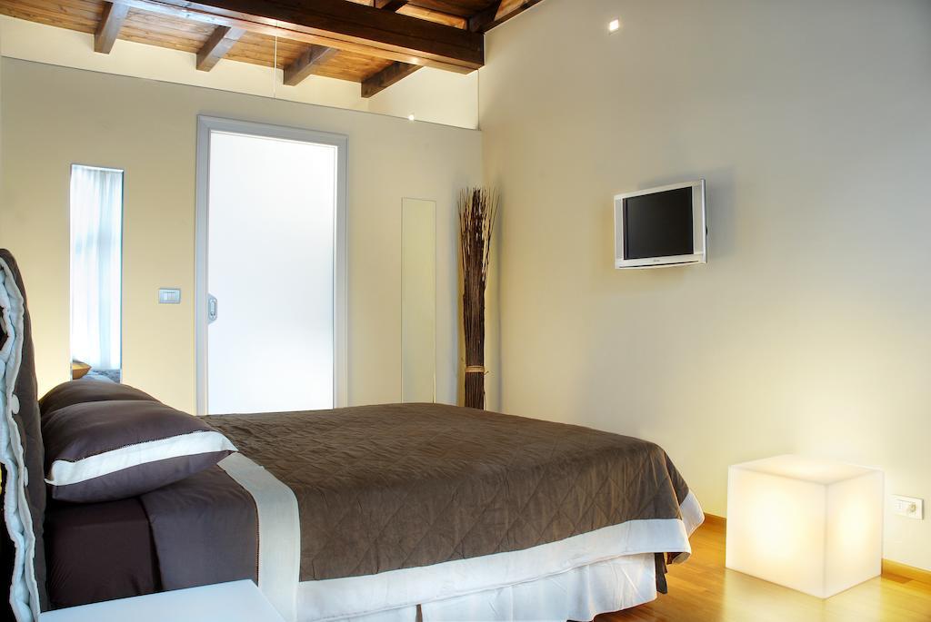 บีแอนด์บี แตร์เรส ดาเวนเจอร์ สวีท Bed & Breakfast ตูริน ห้อง รูปภาพ